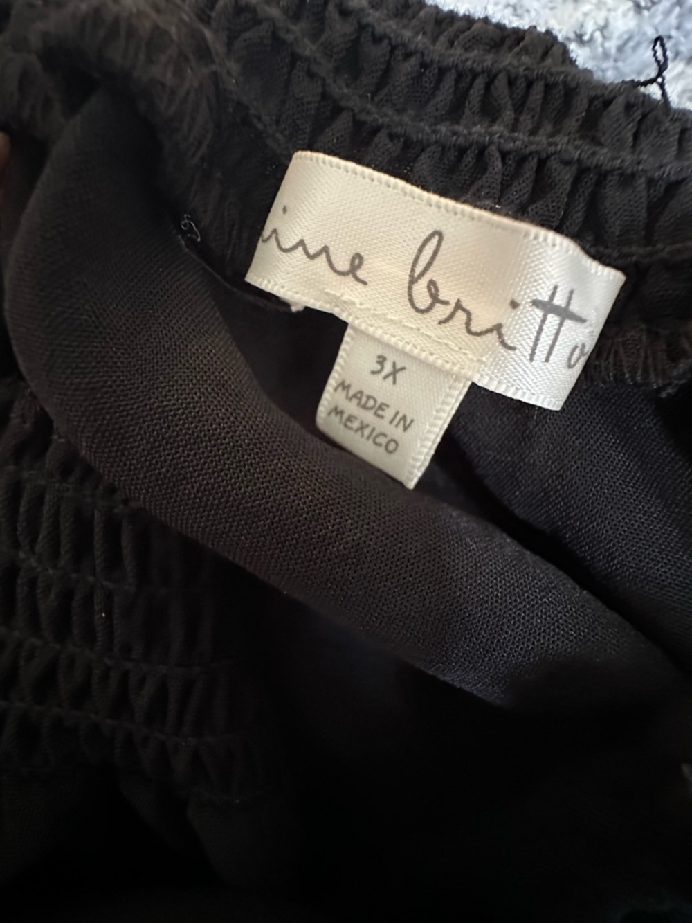 nine britton Black Smocked Neck Puff Sleeve Blouse - Picture 6 of 7